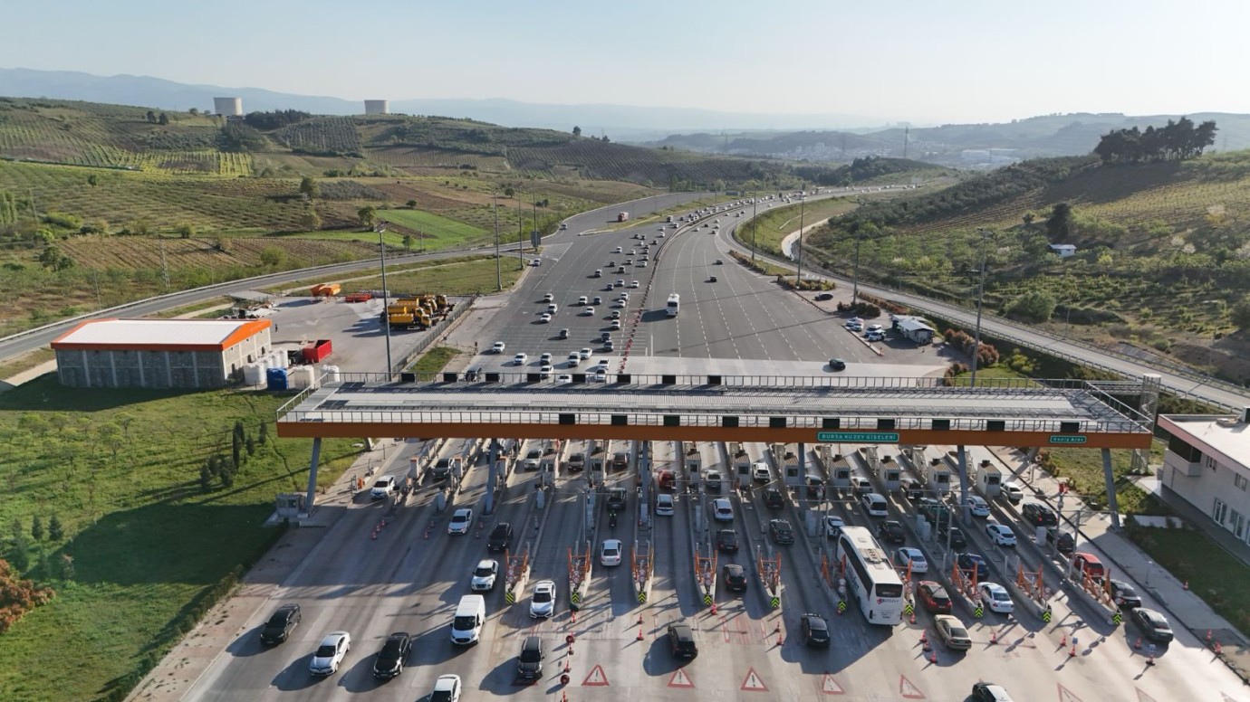 11 milyon araç yollardaydı