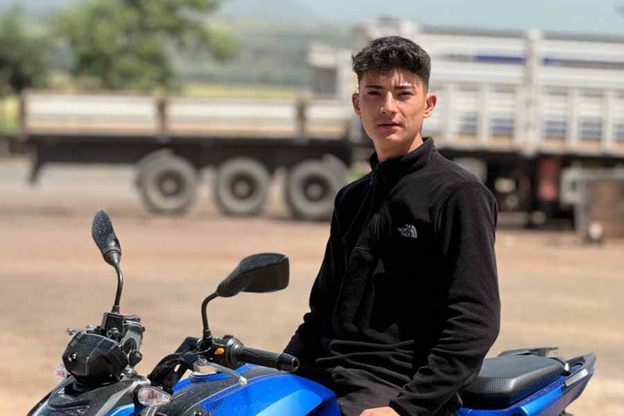 Motor kazasında can verdi
