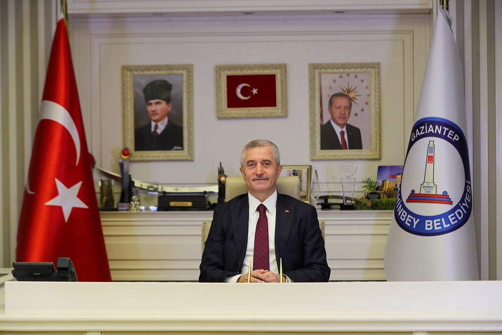Şahinbey Belediyesinden öğrencilere destek 