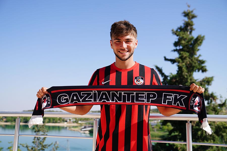 Gurbetçi futbolcu Gaziantep'te