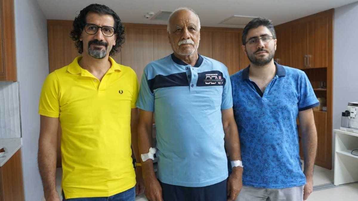 Kalp pili cildinden dışarı çıktı