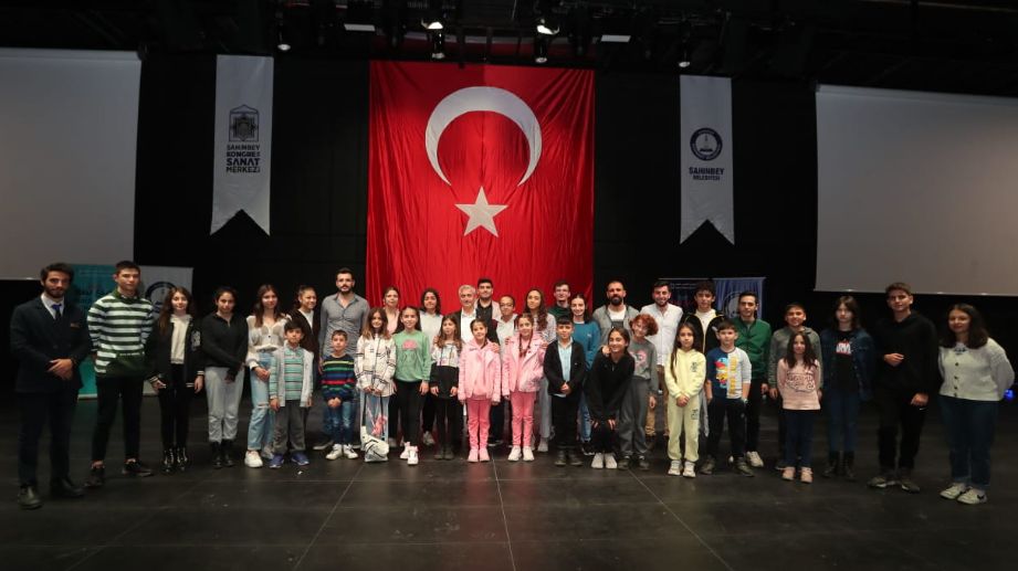 Belediye tiyatrocu yetiştirecek