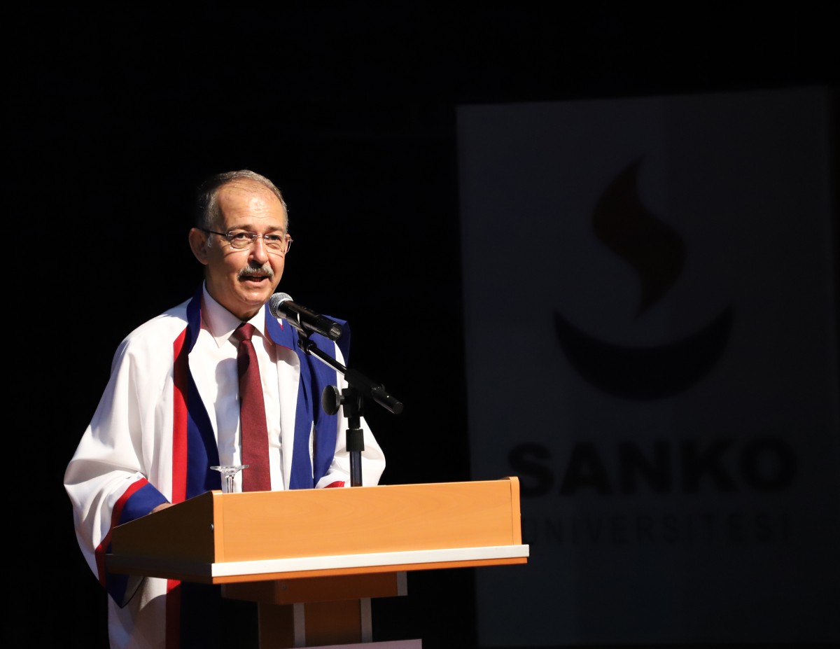 Ayakları üzerinde durmayı biliyorlar