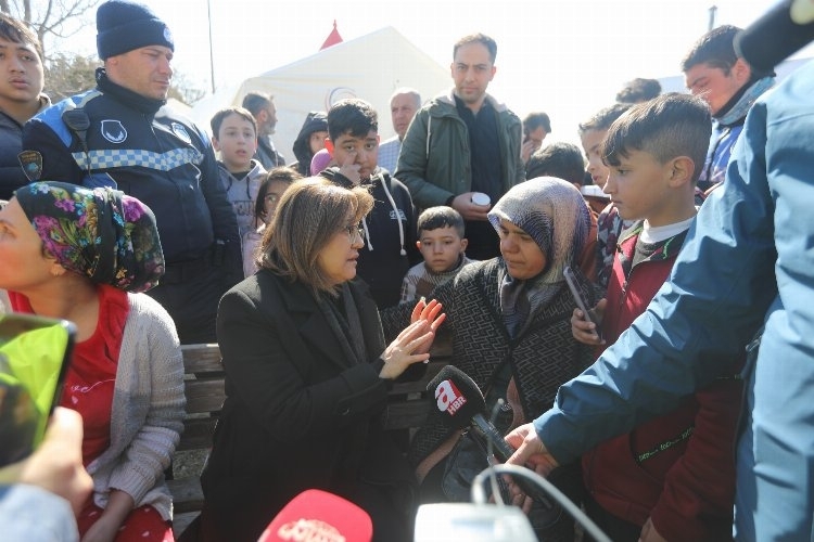 Şahin'den Çadır Kent'e ziyaret