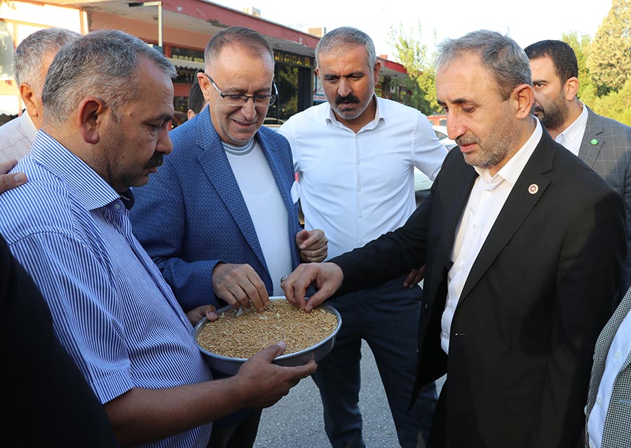 Demir, buğday satışına katıldı