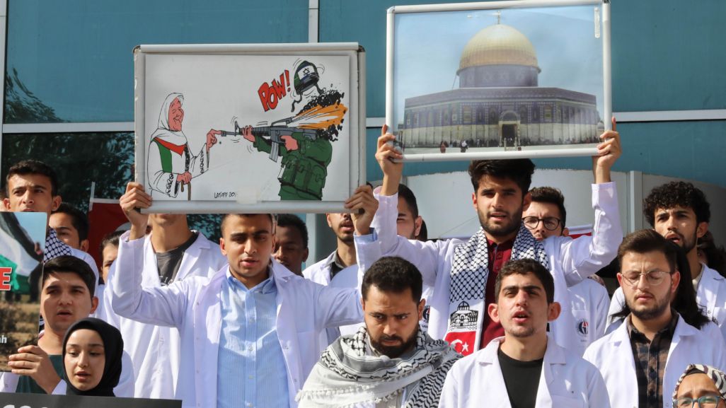 Tıpçılardan İsrail'e tepki