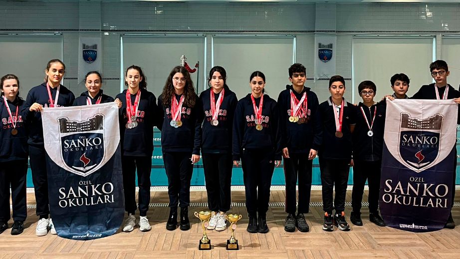 Şanko öğrencileri yüzmede şampiyon